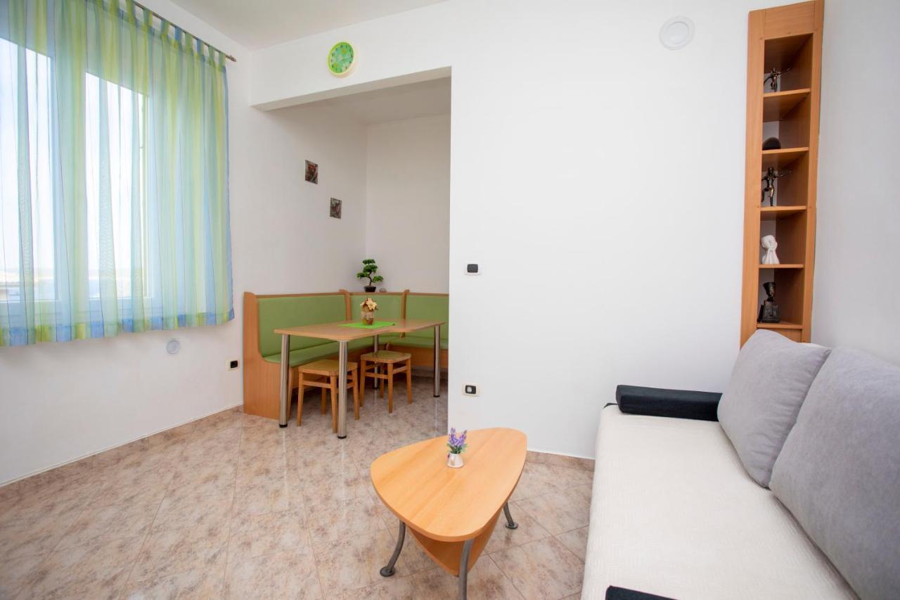 Apartman Lidija Коромачно Экстерьер фото